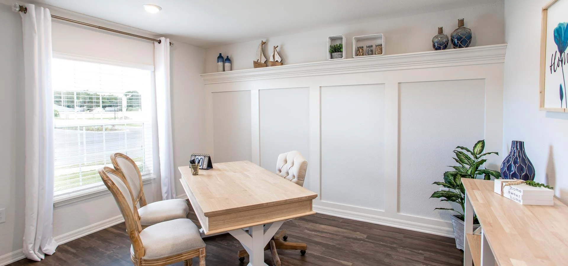 Home office in Auburndale mode home