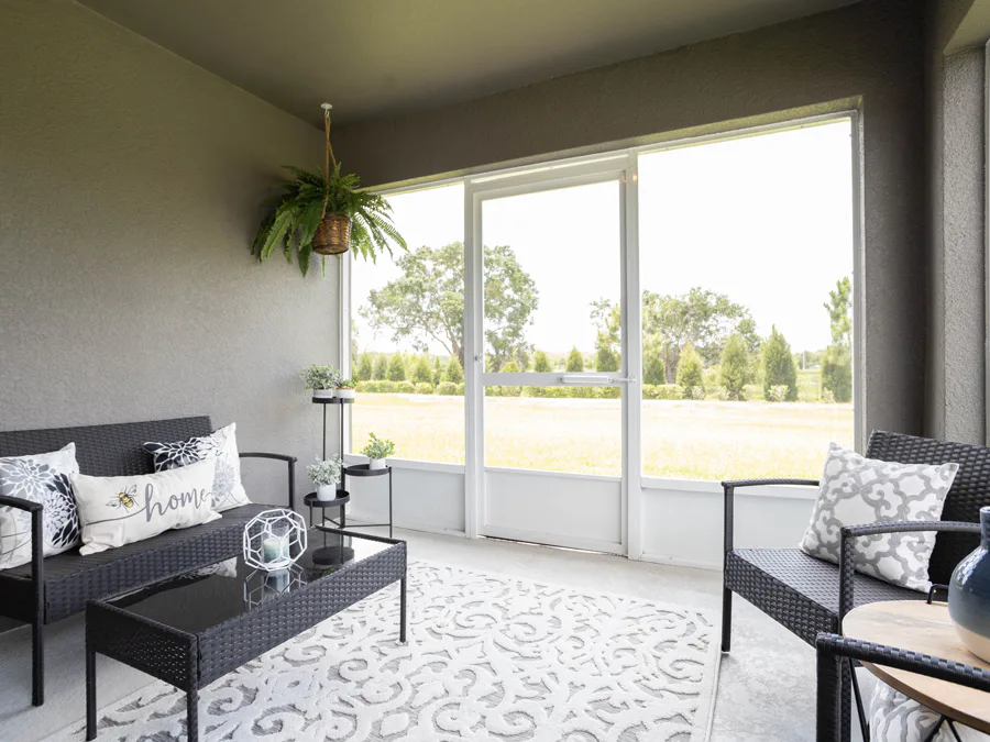 Room Parker - Lanai Page