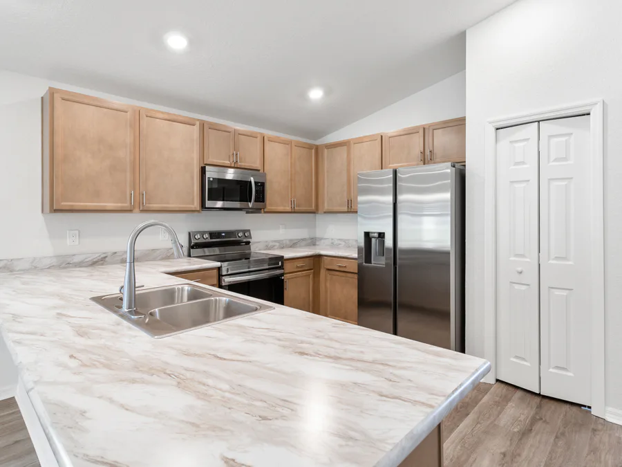 Room Amaryllis - Kitchen Page
