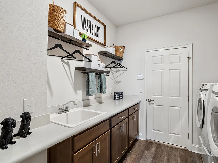Room Waylyn- Laundry Room with Drop Zone Page
