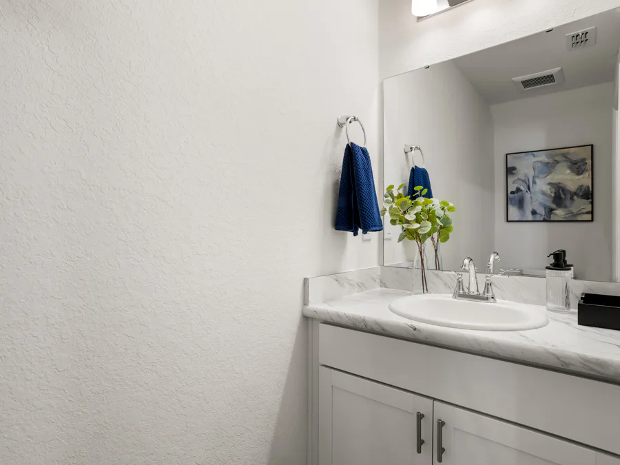 Room Catalina - Powder Room Page