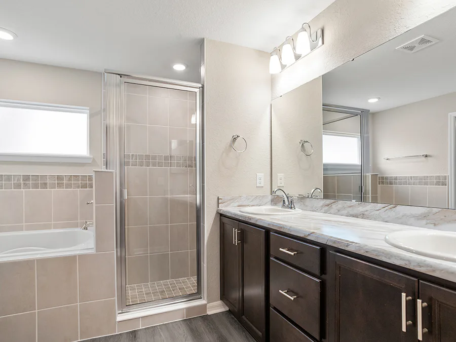 Room Parker - Owner's Bath Page