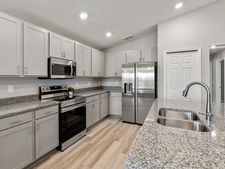 Room Begonia - Kitchen Page