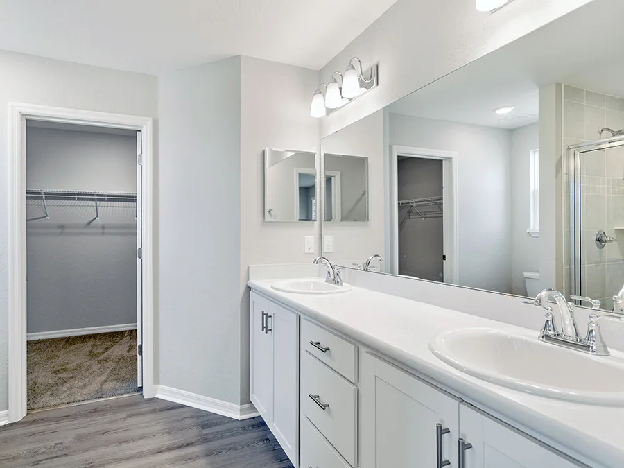 Room Sydney II - Owner's Bath Page