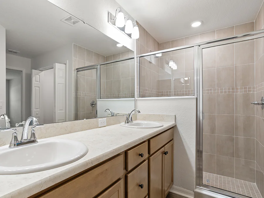 Room Serendipity - Owner's Bath Page
