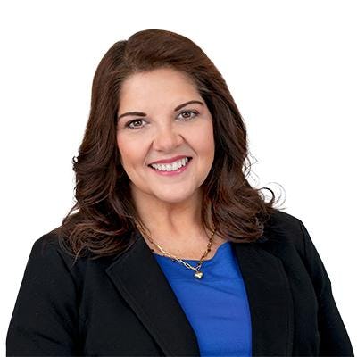 Hubble-Homes-Sales-Team -Jenifer Pfautsch.jpg